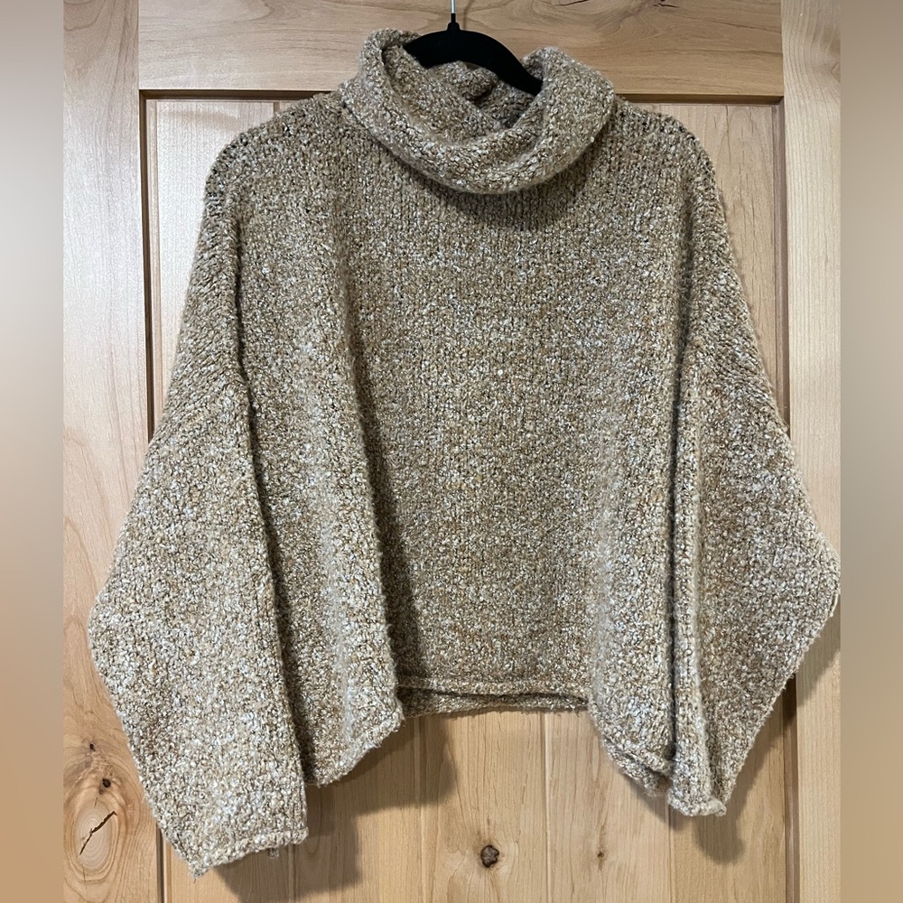 By Together Brown Sweater Size Small